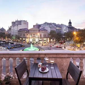 https://uma-suites-passeig-de-gracia-16.catalonia-hotels.com